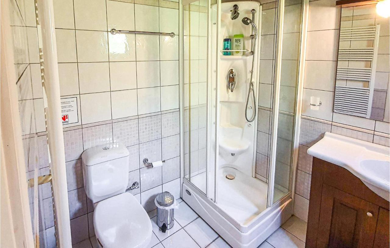 Lovely Home In Kiato With Wifi Ngoại thất bức ảnh